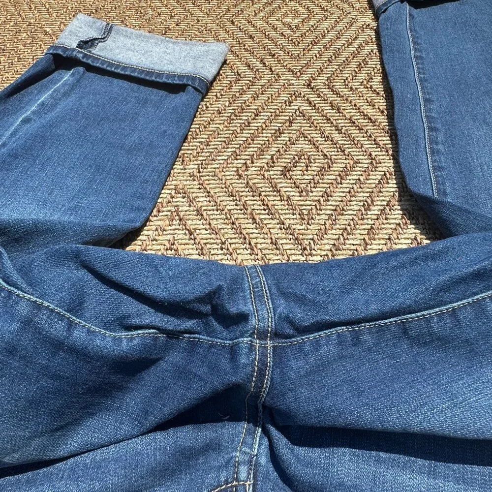 Liverpool Charlie Crop Jeans with Rolled Cuff | Size 6/Size 28 | Mid Wash Blue - Picture 5 of 5